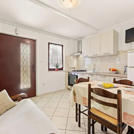 Fuer 2 Personen Ca 30 Qm In Pula, Istrien Istrische Riviera Apartment Pula